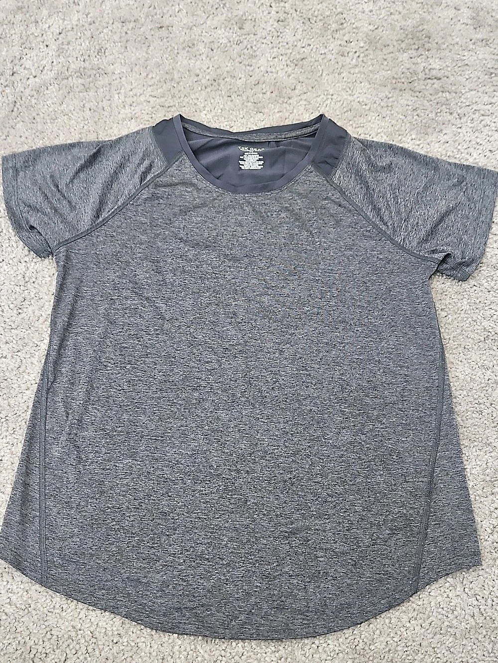 TEK GEAR Women's Gray Short Sleeve Athletic Top Size Medium Like New